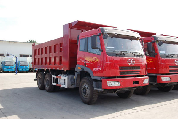 一汽自卸車.jpg