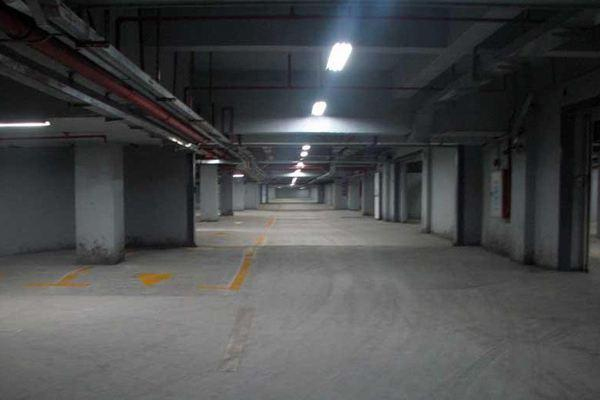 地下室建筑面澆完之后漏水怎么修？